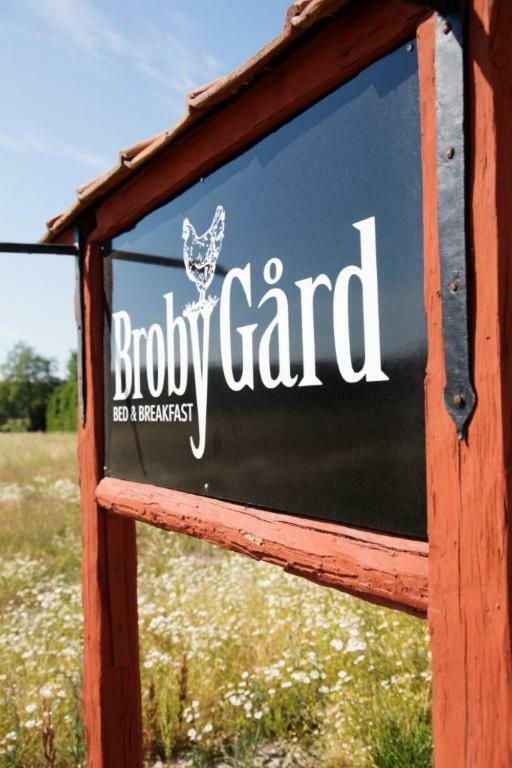 Broby Bed & Breakfast 뉘셰핑 외부 사진